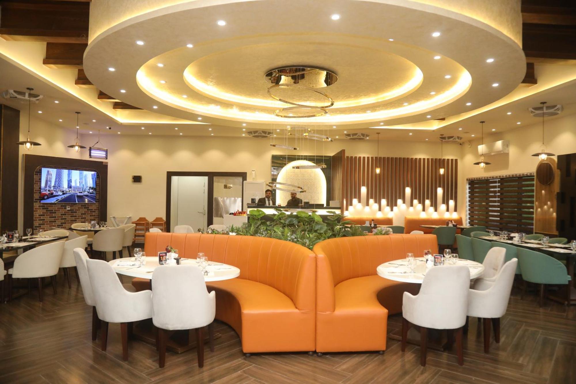 Swarg Hotel Sahiwal Kültér fotó